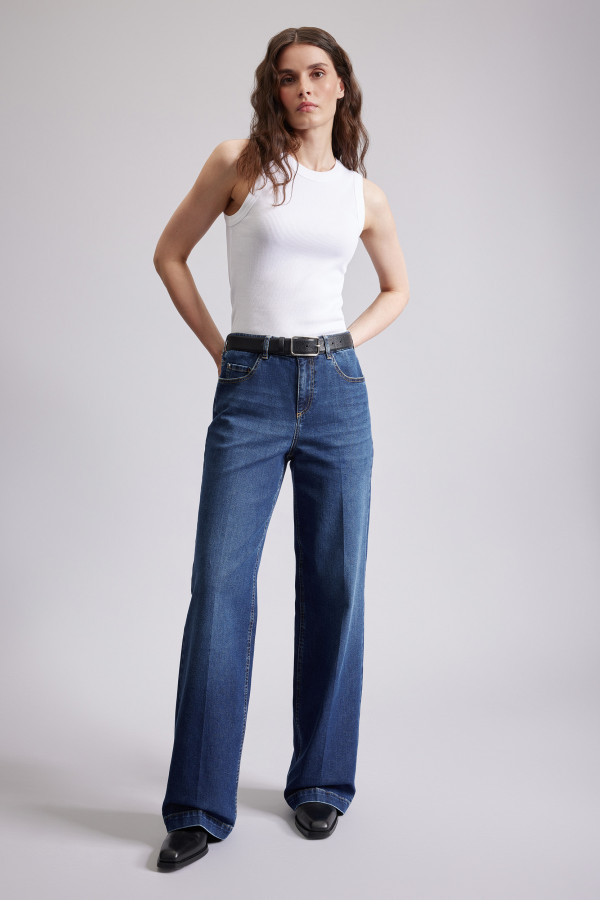 Джинсы широкие