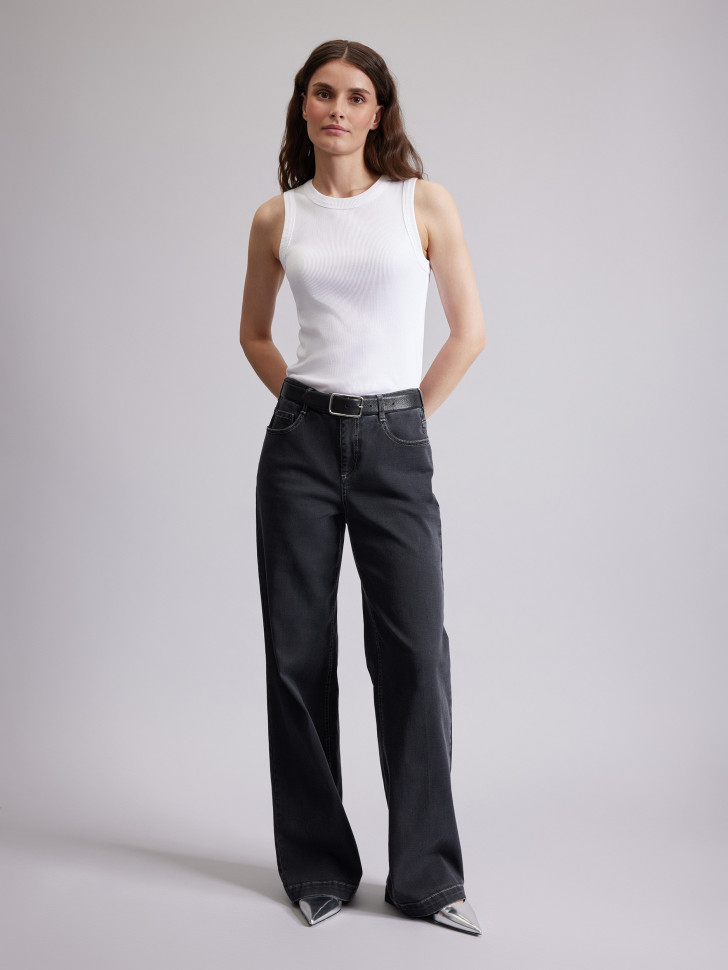 Джинсы широкие