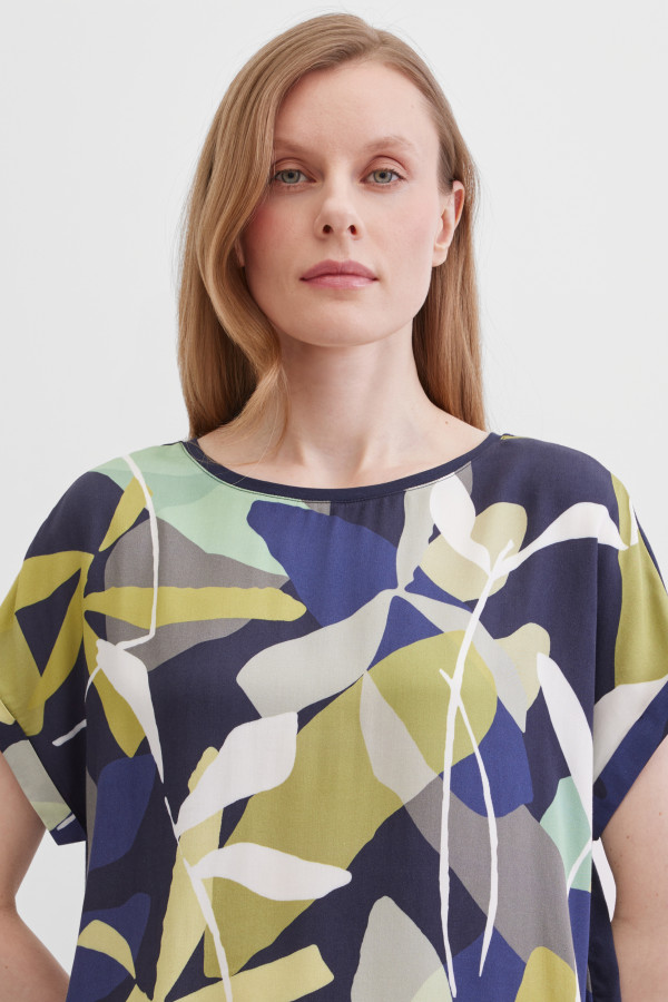 Футболка с принтом