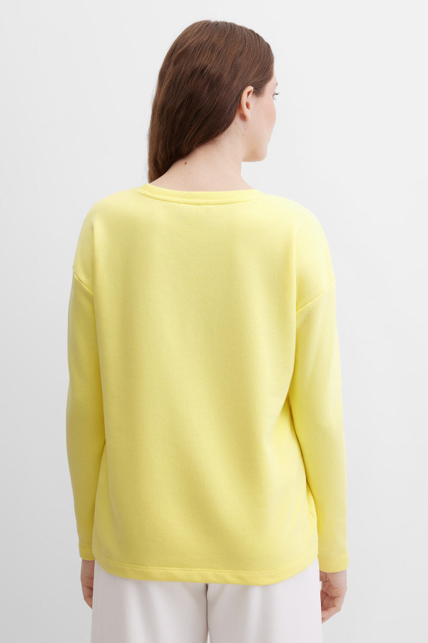 Свитшот свободный