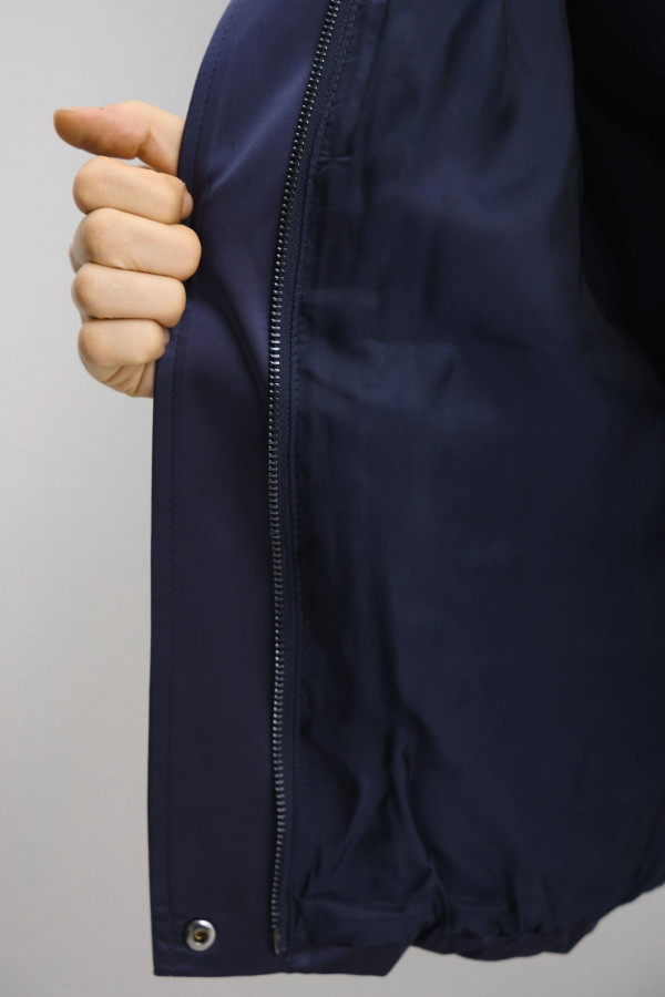 Бомбер с карманами