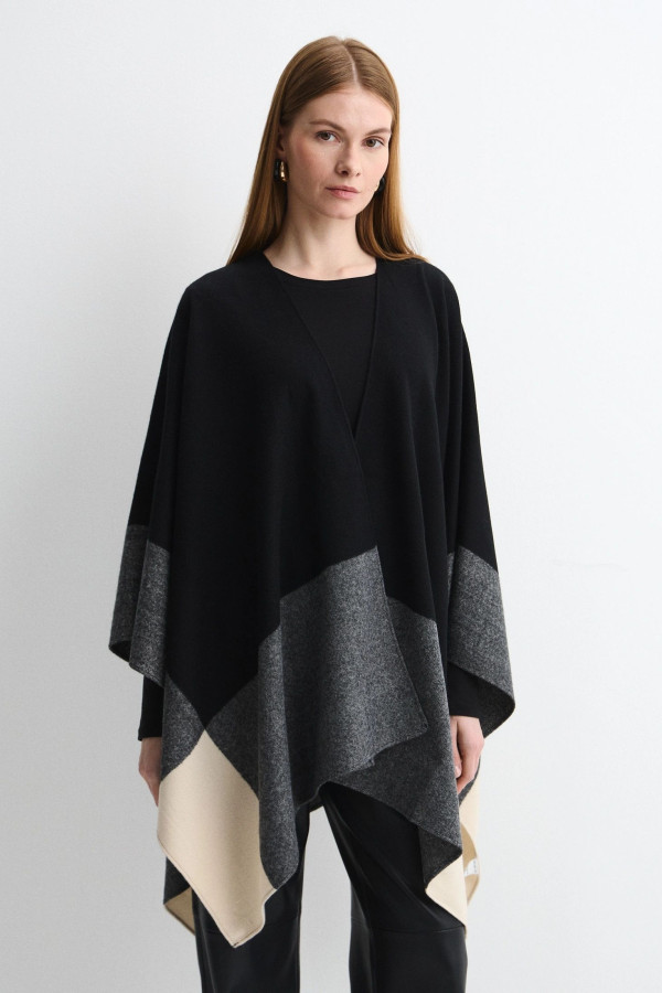 Пончо свободного кроя