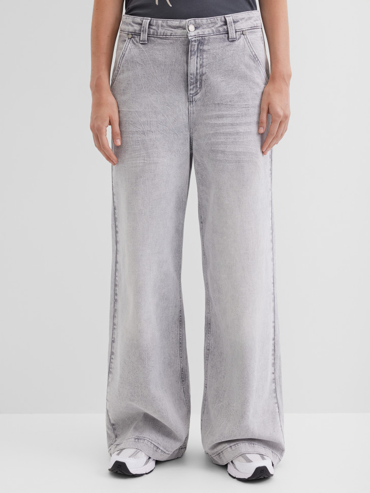 Джинсы широкие