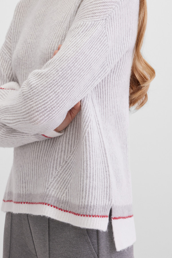 Джемпер прямого кроя