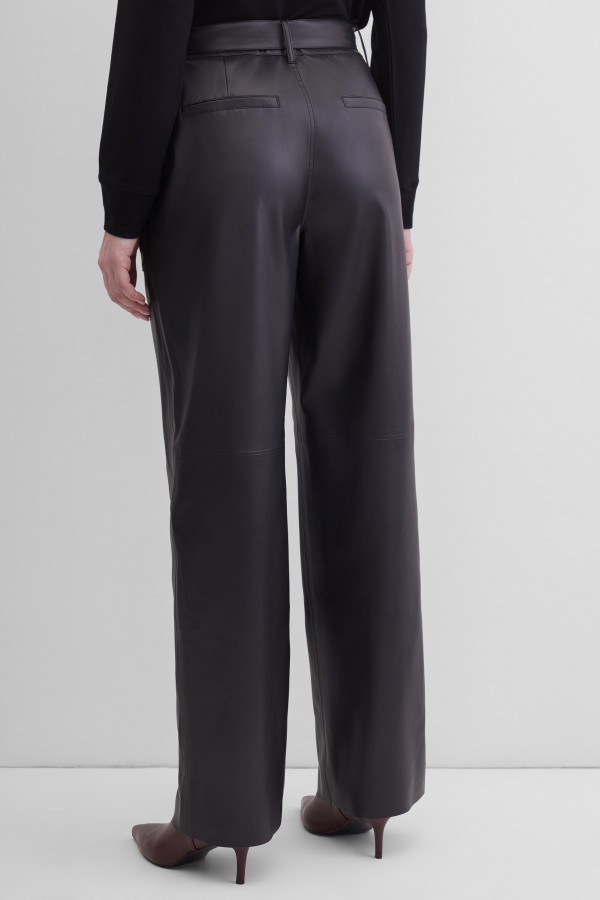 Брюки прямые из экокожи