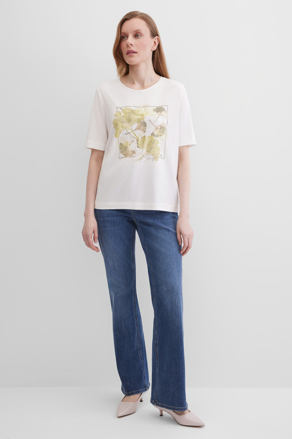 Футболка с цветочным принтом