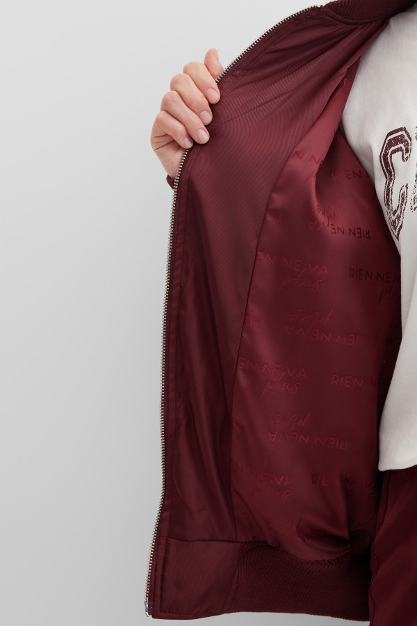 Куртка-бомбер