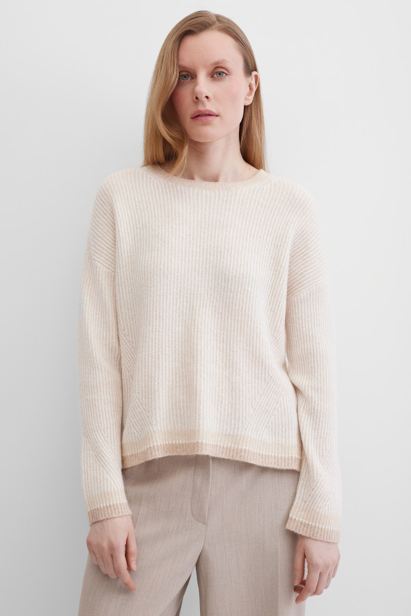 Джемпер с имитацией второго слоя