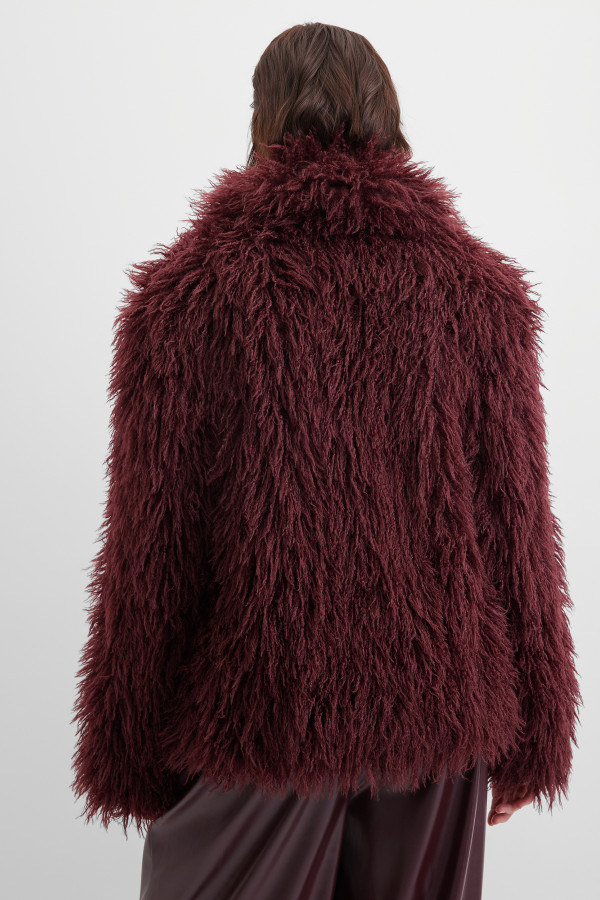 Шуба из искусственного меха