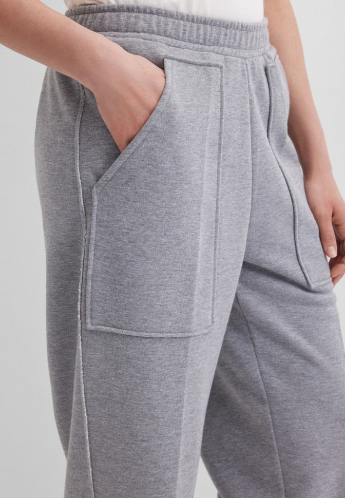 Брюки зауженные