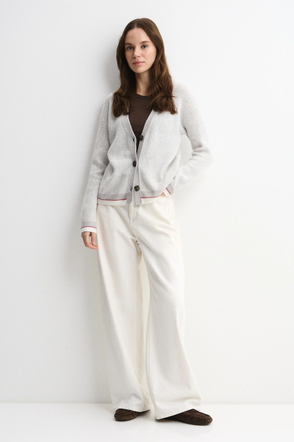 Кардиган с пуговицами