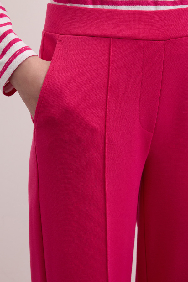 Брюки прямые спорт-шик на эластичном поясе