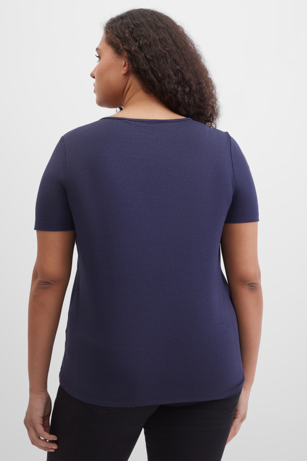 Футболка удлинённая