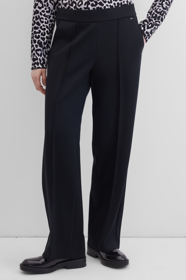 Брюки свободного кроя из трикотажа