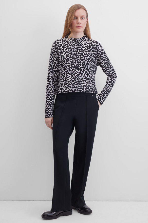 Брюки свободного кроя из трикотажа