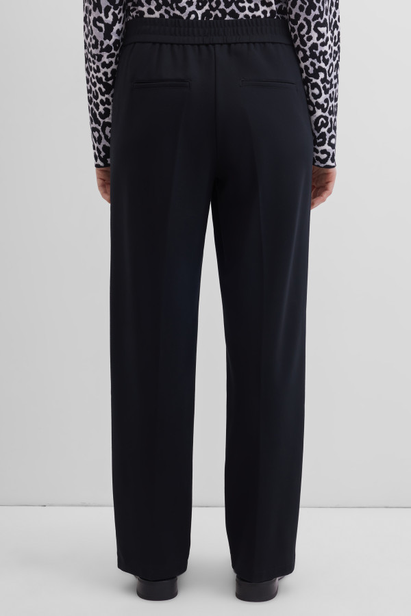 Брюки свободного кроя из трикотажа