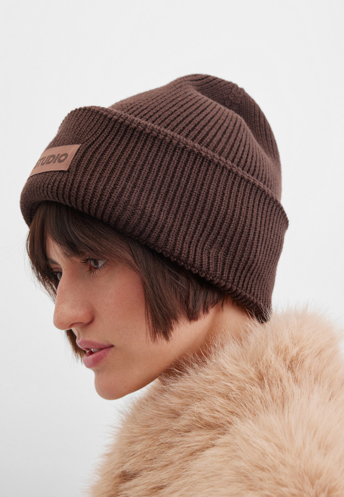 Шапка вязаная