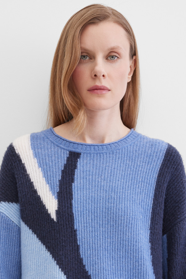 Джемпер с графичным узором