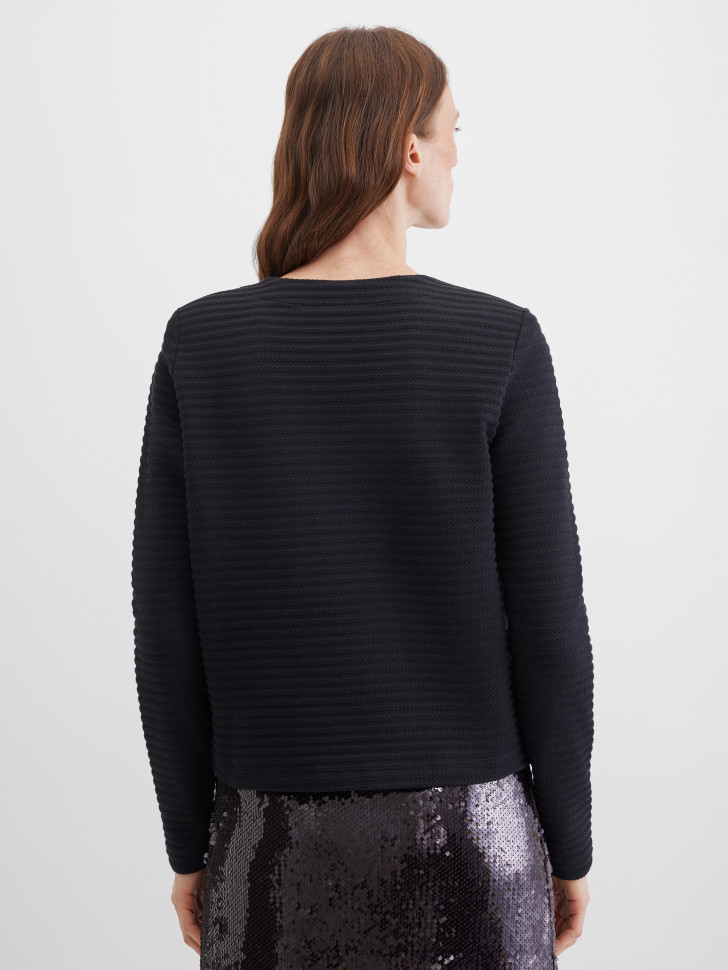 Жакет с карманами