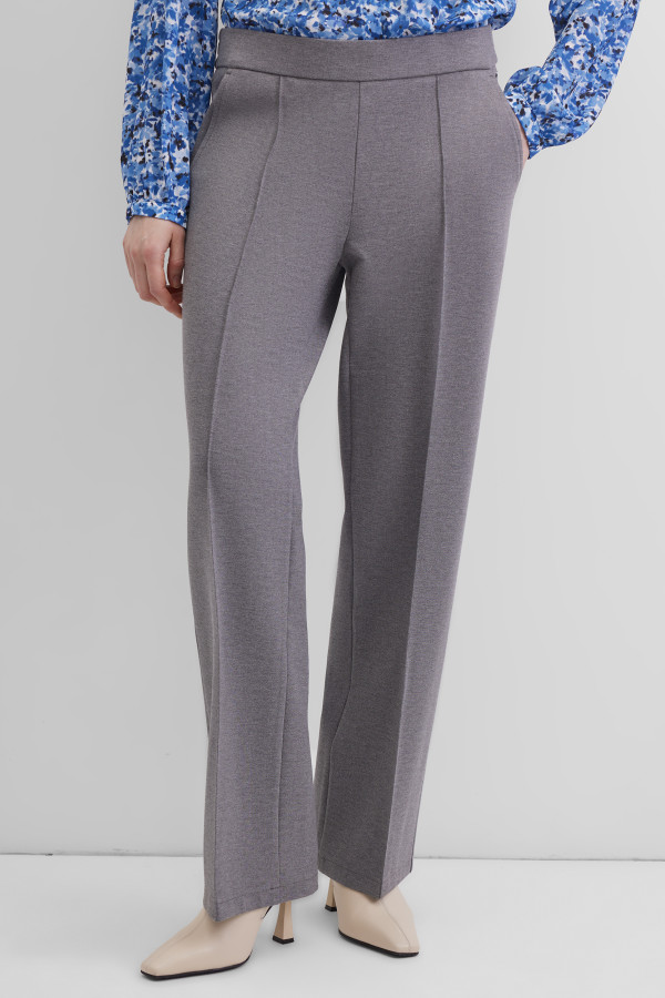 Брюки свободного кроя из трикотажа