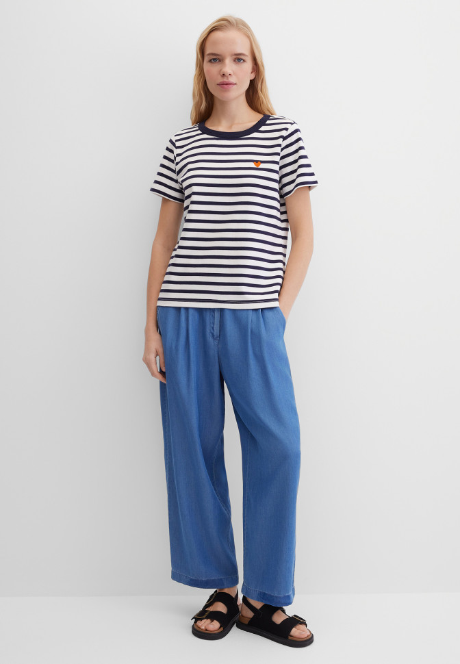 Футболка в полоску