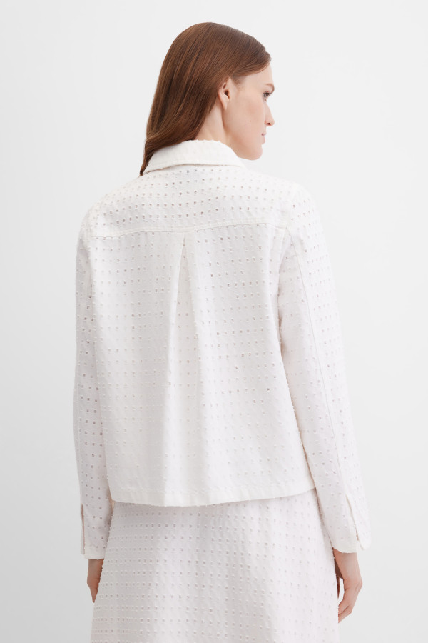 Куртка из денима с перфорацией