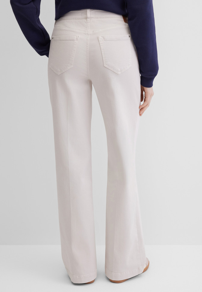 Джинсы с кокеткой