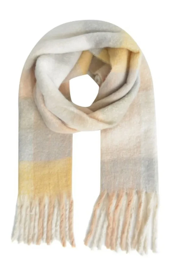 Шарф вязаный