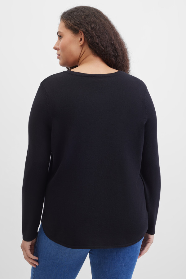 Джемпер с декором