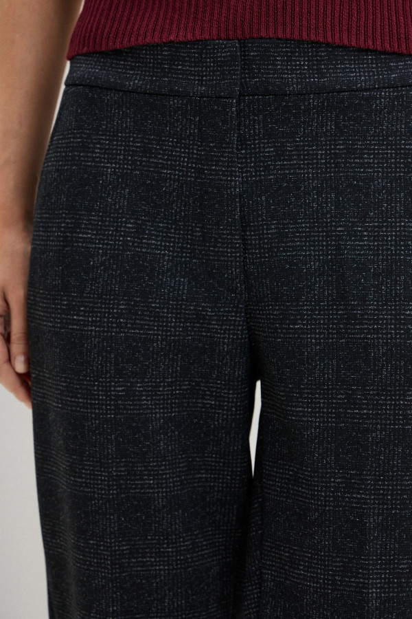 Брюки прямого кроя