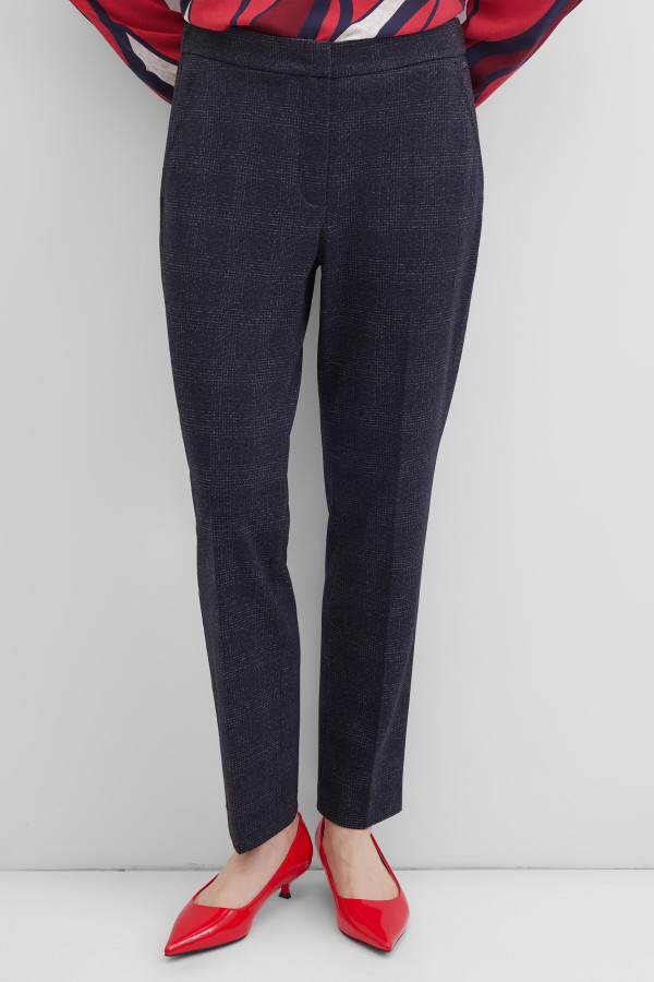 Брюки прямого кроя с резинкой в поясе