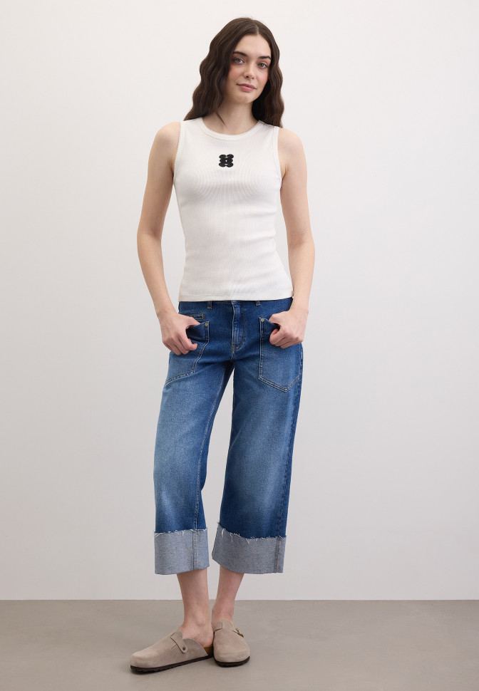 Топ-майка базовый в рубчик с вышивкой