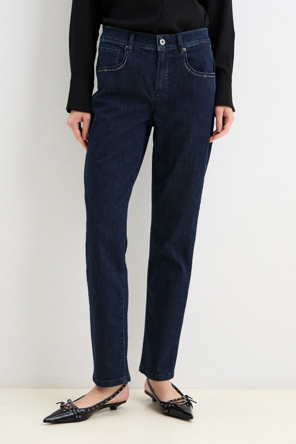 Джинсы зауженные