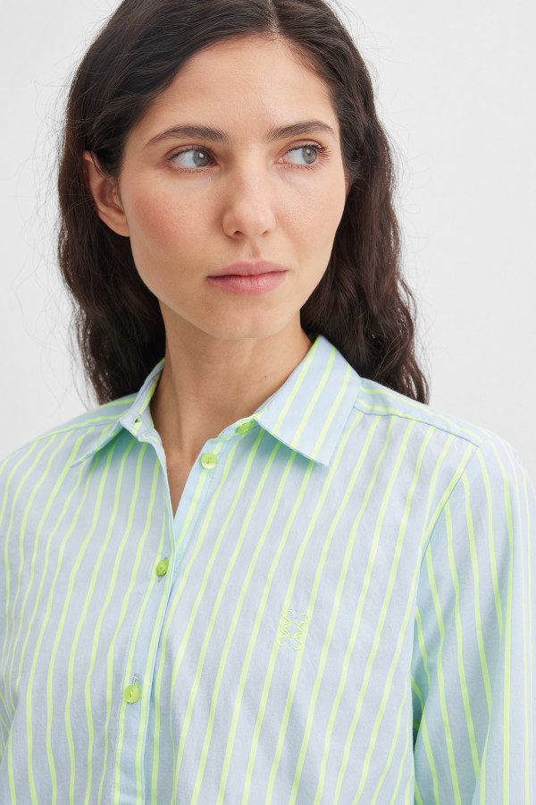 Рубашка в полоску