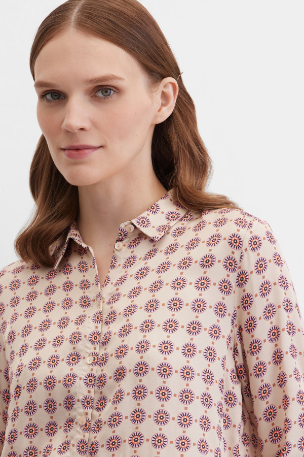 Блузка с длинным рукавом