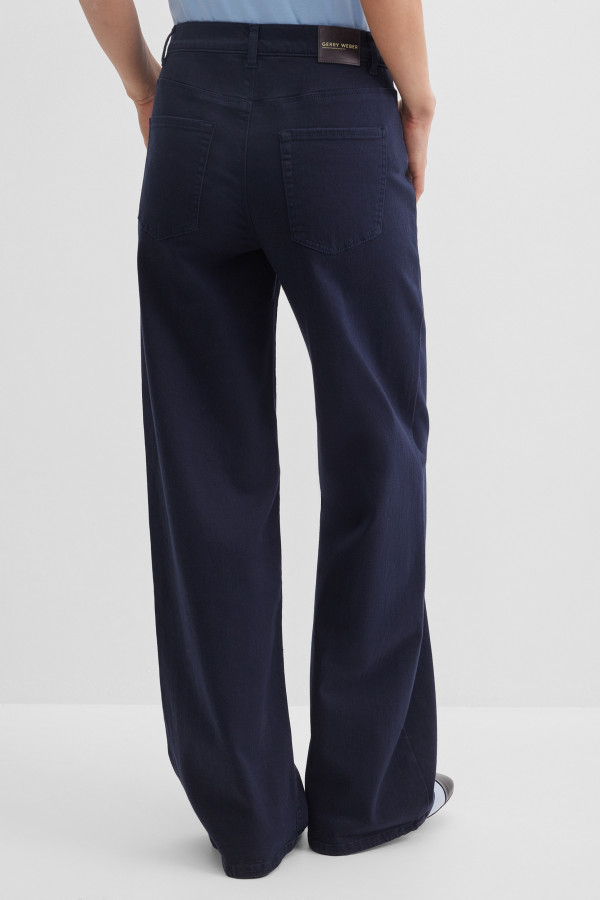 Джинсы широкие