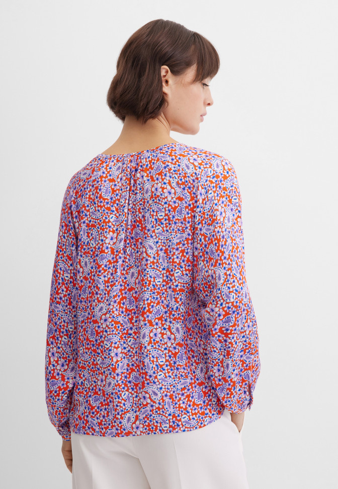 Блузка свободная