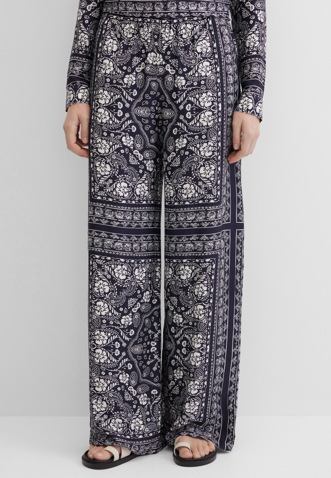 Брюки широкие