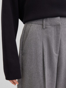 Брюки прямого кроя