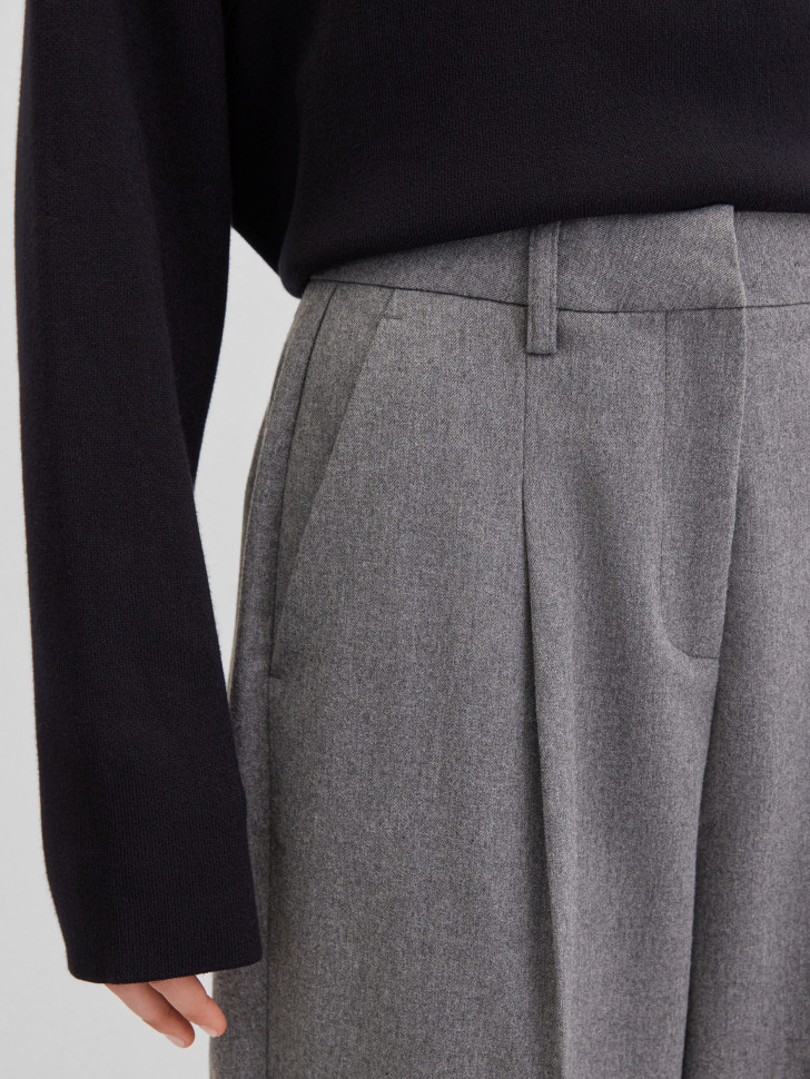 Брюки прямого кроя