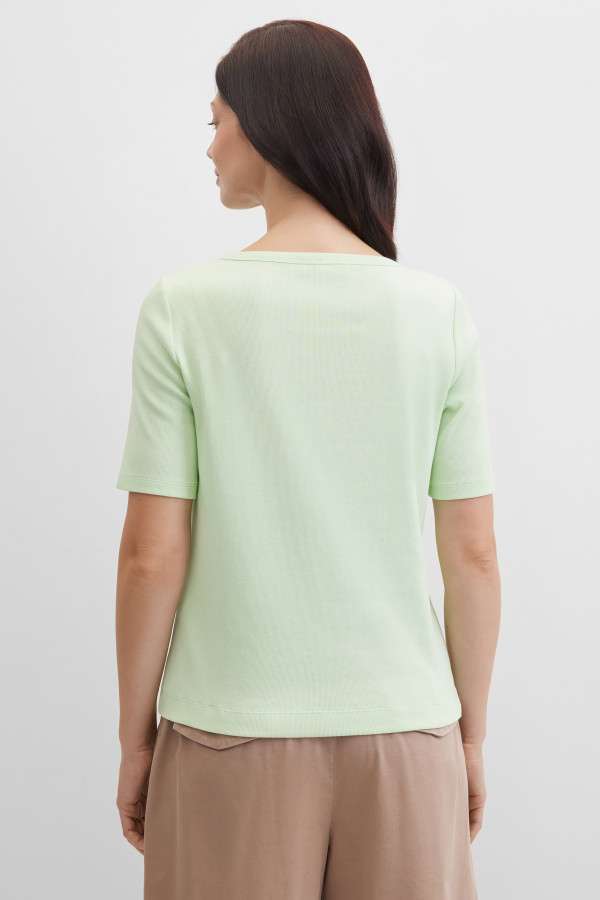 Футболка прямого кроя