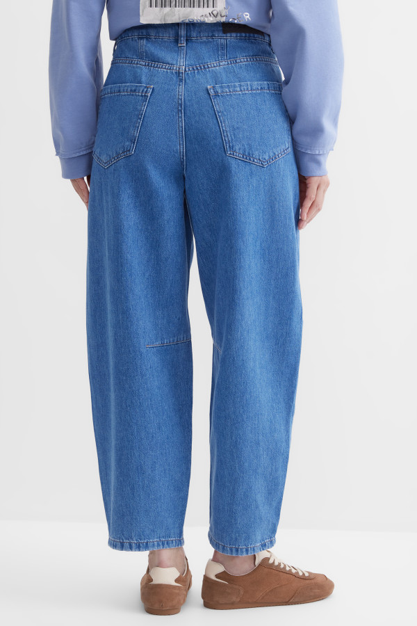 Джинсы бананы