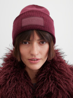 Шапка вязаная