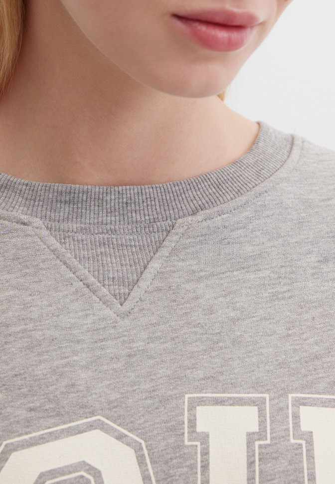 Свитшот укороченный