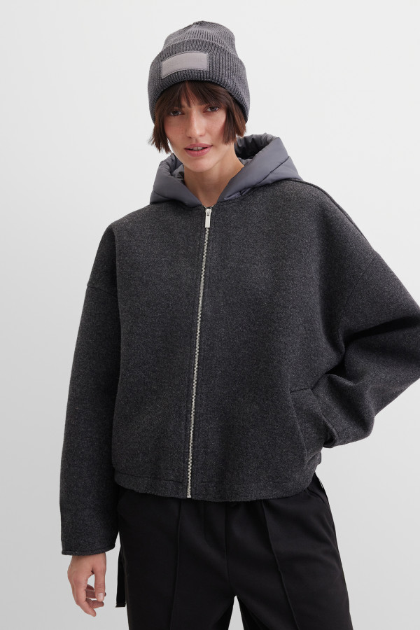 Шапка вязаная