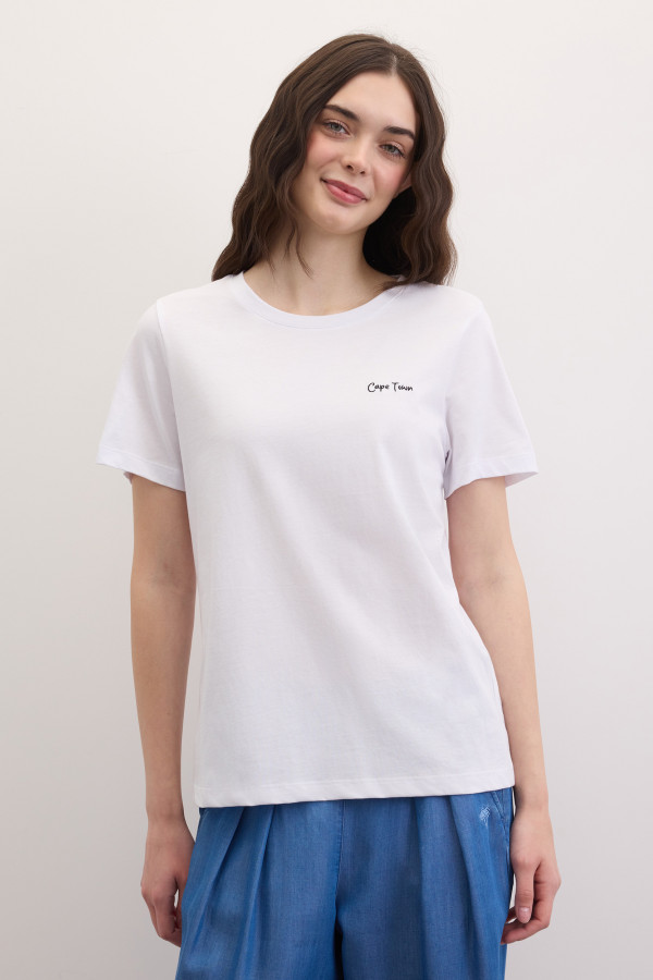 Футболка с рисунком на спине