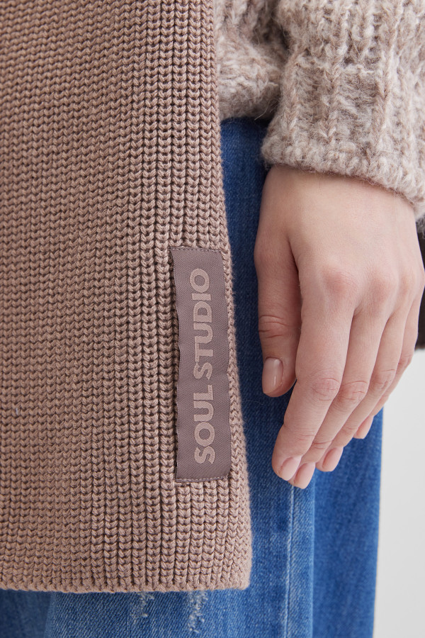 Шарф вязаный