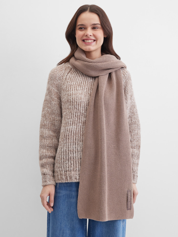 Шарф вязаный