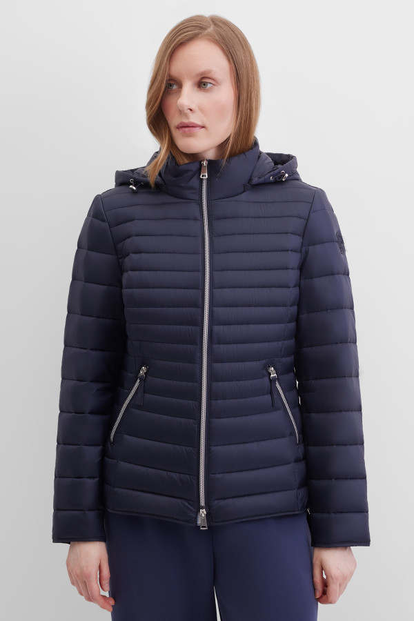 Куртка утепленная с капюшоном