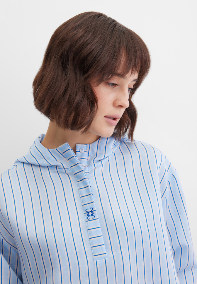 Блузка с длинным рукавом